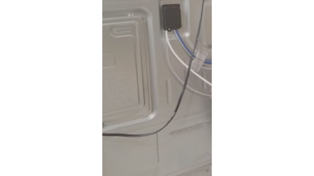 Samsung Refrigerator frozen water line