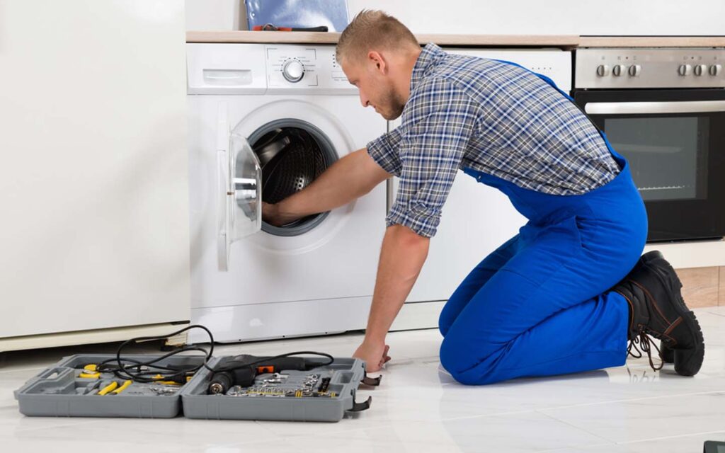 repairs washing machine